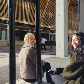 Varma platser: Designdialog för ungdomsinflytande i offentliga rum